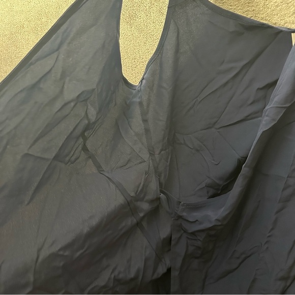 NWT Lily Silk Tie-Waist Wrap Dress in Navy- S - Picture 8 of 9